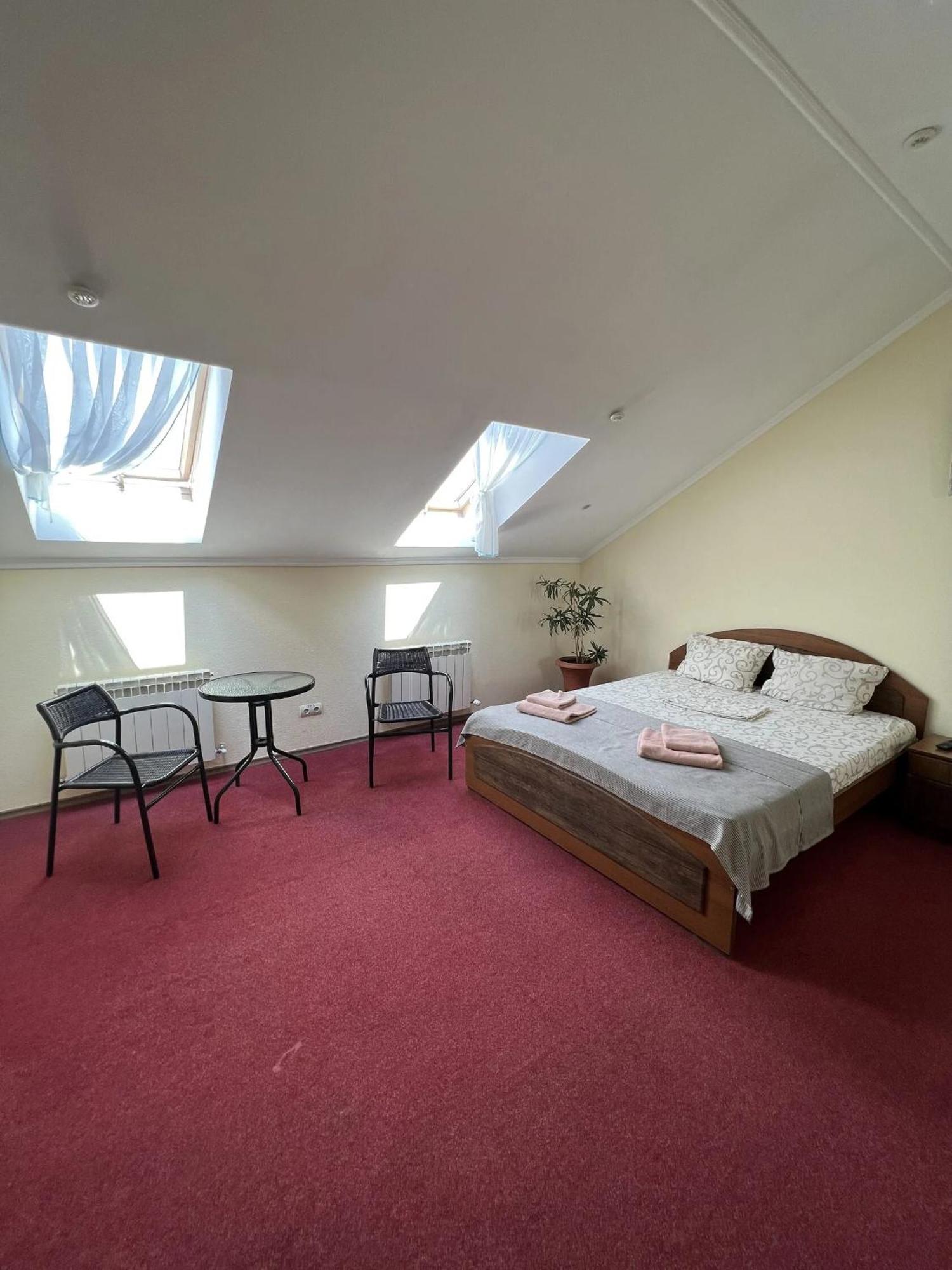 Sava Dream Otel Zhytomyr Dış mekan fotoğraf