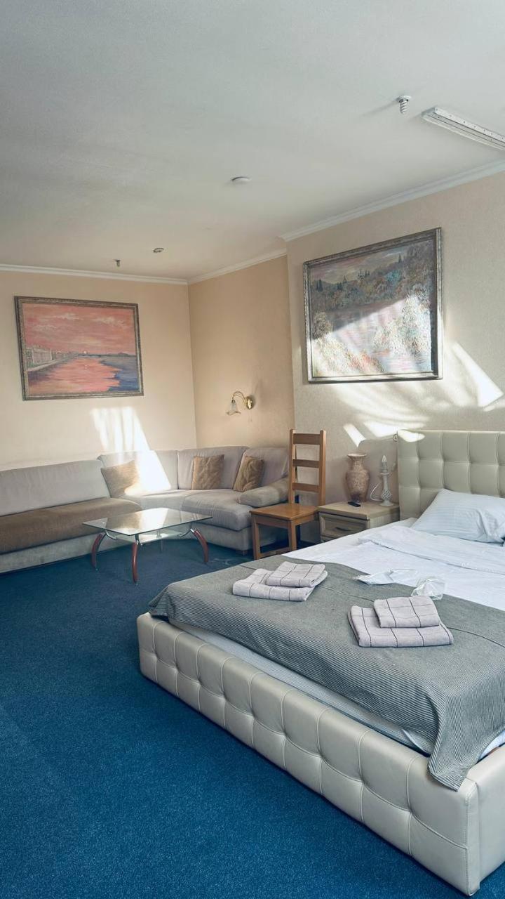 Sava Dream Otel Zhytomyr Dış mekan fotoğraf
